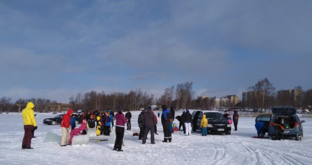 Vilskettä Mansikkasaaren edustalla